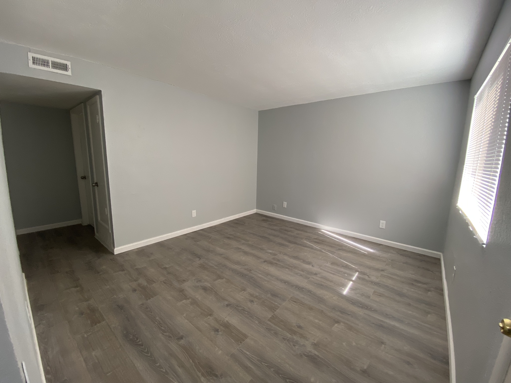 324 Vermont Street Northeast - 2