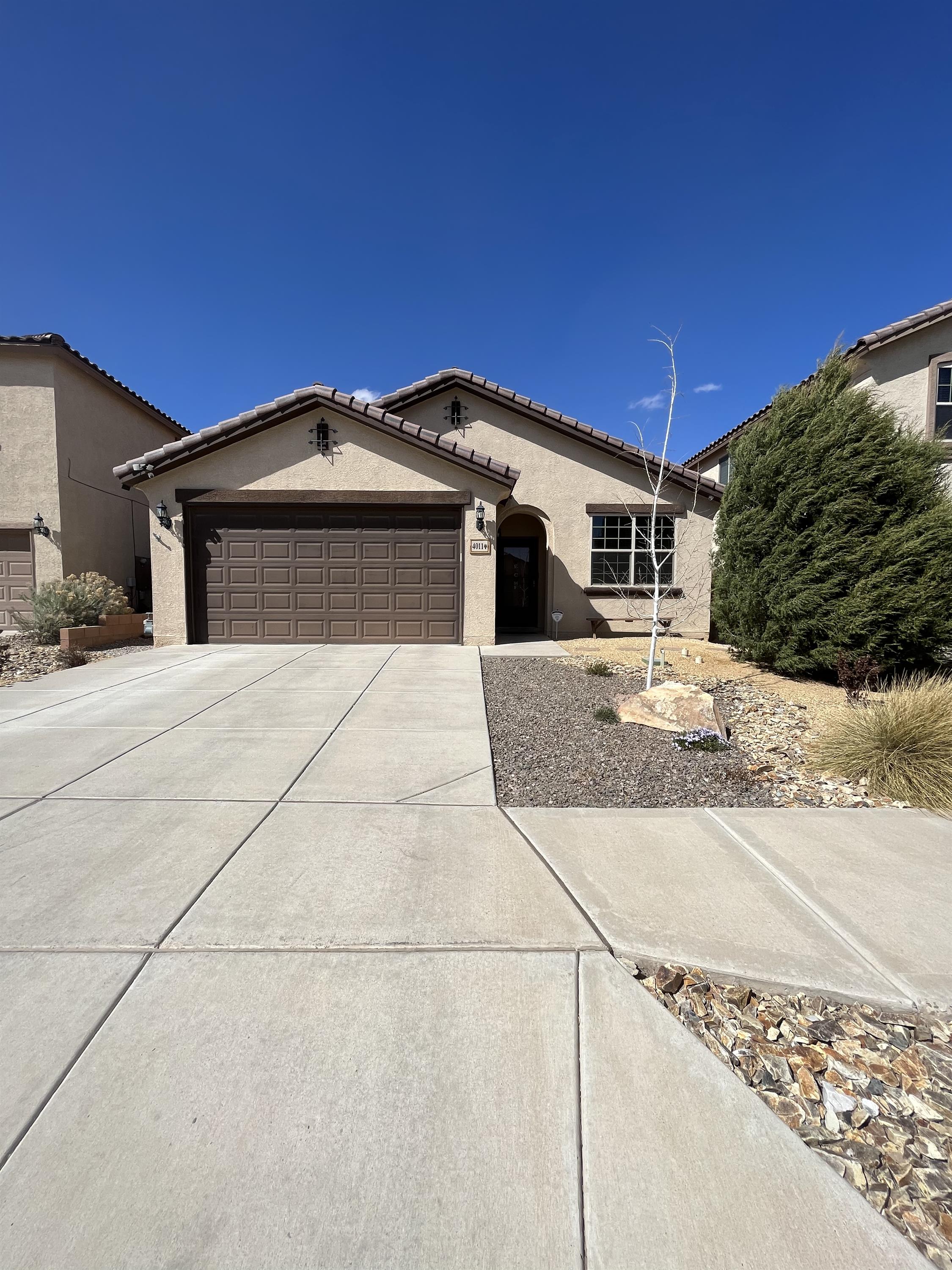 4011 Sierra Alta Avenue Northeast
